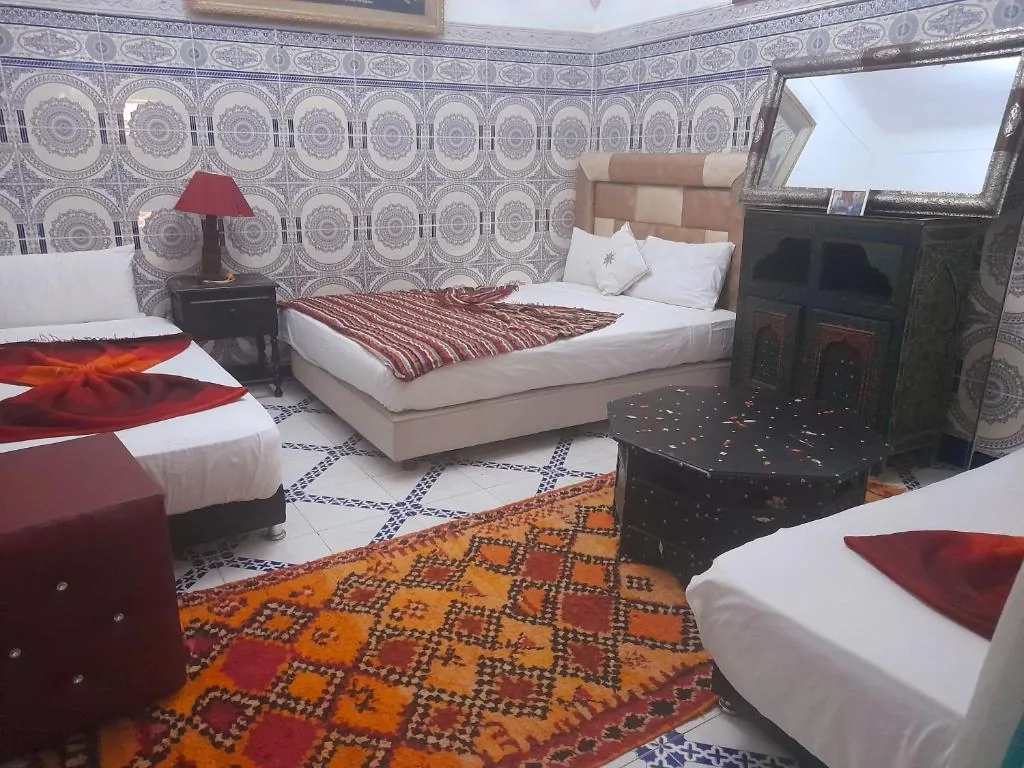 Budget Triple Room — Riad Chennaoui